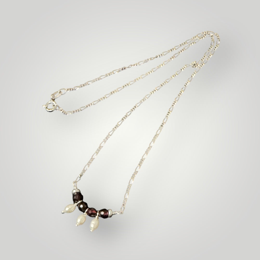 925 Sterling Silver Necklace w/Freshwater Pearls and Garnet Gemstone