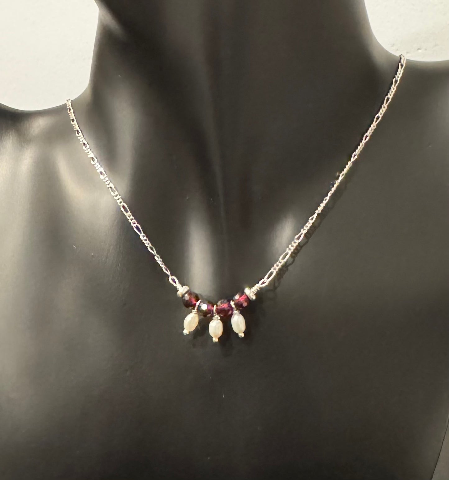 Sterling Silver Necklace w/Freshwater Pearls and Garnet Gemstone